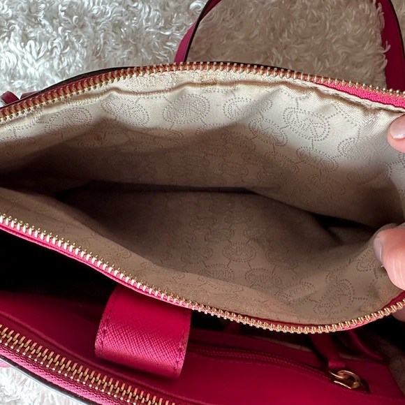 Michael Kors handbag and wallet - Picture 9 of 13